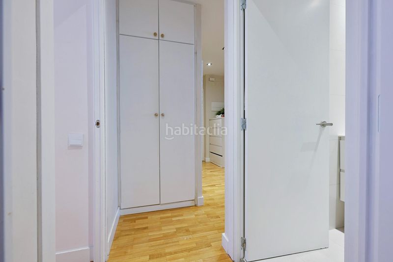 Foto 503b9d38-e3ac-4354-912c-848abb7e081b. Apartament amb calefacció a El Camp de l´Arpa del Clot Barcelona