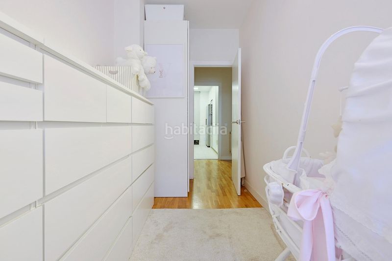Foto 66a5f8c3-74fa-4432-9d38-53b976a83c1d. Apartament amb calefacció a El Camp de l´Arpa del Clot Barcelona