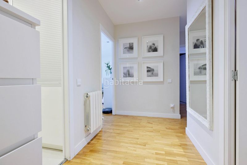 Foto c0ceb20c-dfed-4cad-b42c-88d58c1ef996. Apartament amb calefacció a El Camp de l´Arpa del Clot Barcelona