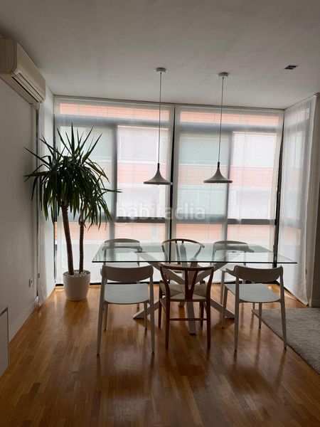 Foto ef8ce360-2e6a-4caf-9acb-3b963b742b20. Apartament amb calefacció a El Camp de l´Arpa del Clot Barcelona