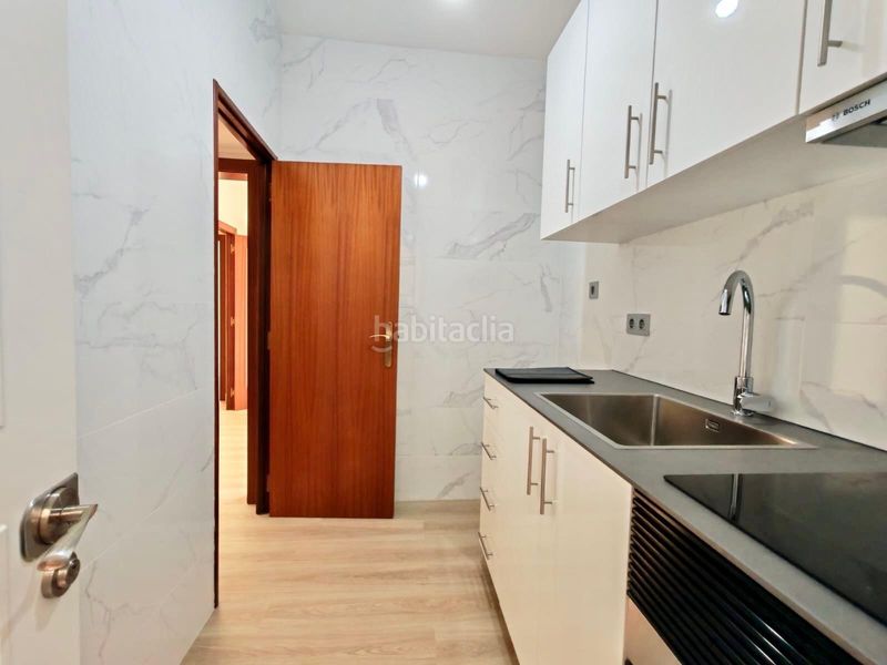 Foto 88049dba-c78e-4f89-bdf8-2355098e0c59. Apartament a El Gall Esplugues de Llobregat