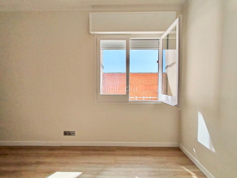 Foto a854ed6e-fd3d-494f-abb7-4bf05636d274. Apartament a El Gall Esplugues de Llobregat