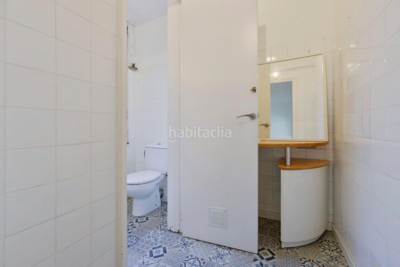 Foto b6fdd884-a179-4f68-a491-8d51b772da6a. Pis amb calefacció a Dreta de l´Eixample Barcelona