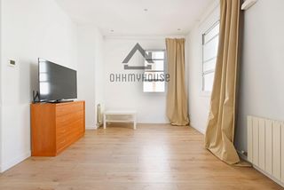 Flat  Carrer mar. Piso reformado a estrenar en la barceloneta