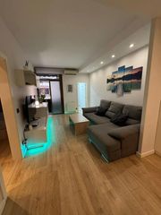 Apartament  Carrer carrer mare de déu de port. Piso reformado con balcón y trastero en zona estratégica de barc