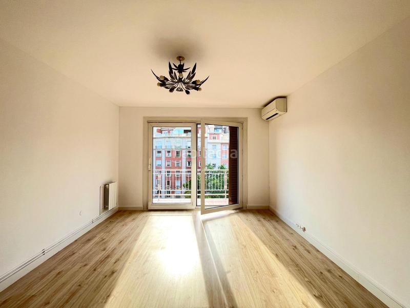 Foto 03e419ab-3ff0-46f7-b459-368e98bf7d6a. Location appartement dans La Nova Esquerra de l´Eixample Barcelona