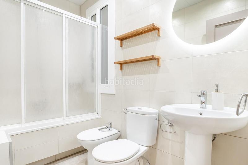 Foto 2fa9ce30-05fb-4d59-9b00-13a6f359c174. Lloguer apartament amb calefacció a Dreta de l´Eixample Barcelona
