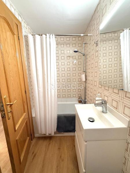 Foto 0a1e275b-01ef-4565-865d-165864751e33. Piccolo appartamento con parcheggio in Les Planes Hospitalet de Llobregat (L´)