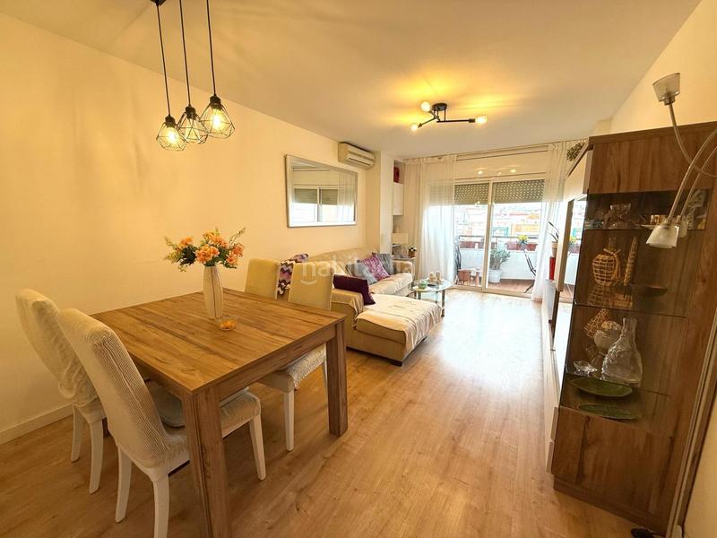 Foto 14e35959-43e6-4b5c-a9f4-e64eb00ac93e. Piccolo appartamento con parcheggio in Les Planes Hospitalet de Llobregat (L´)