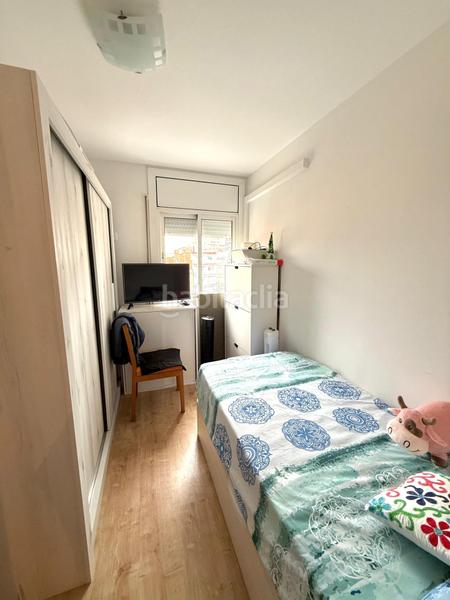 Foto 4f0ab705-e824-44ac-9d1e-17f8b2cce4d5. Piccolo appartamento con parcheggio in Les Planes Hospitalet de Llobregat (L´)