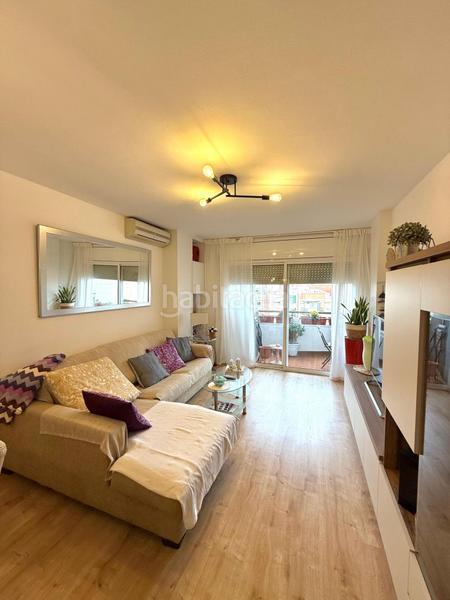 Foto 5d221bc3-bea7-4d73-8d73-a39adae18027. Piccolo appartamento con parcheggio in Les Planes Hospitalet de Llobregat (L´)