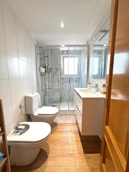 Foto 63e53894-57e9-438c-923a-2f239e20ea0a. Piccolo appartamento con parcheggio in Les Planes Hospitalet de Llobregat (L´)