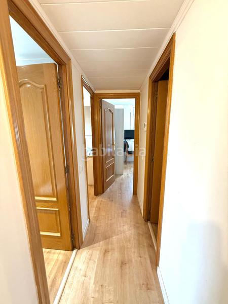 Foto 67728fce-211c-4f9d-8e4e-bc9ef93d88c9. Piccolo appartamento con parcheggio in Les Planes Hospitalet de Llobregat (L´)