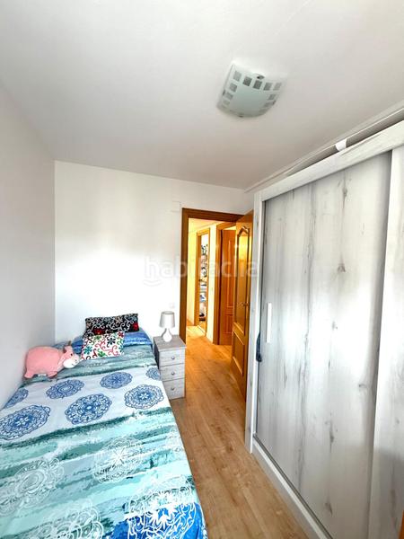 Foto 975dbf72-6685-431a-bfea-f38b747b802a. Piccolo appartamento con parcheggio in Les Planes Hospitalet de Llobregat (L´)