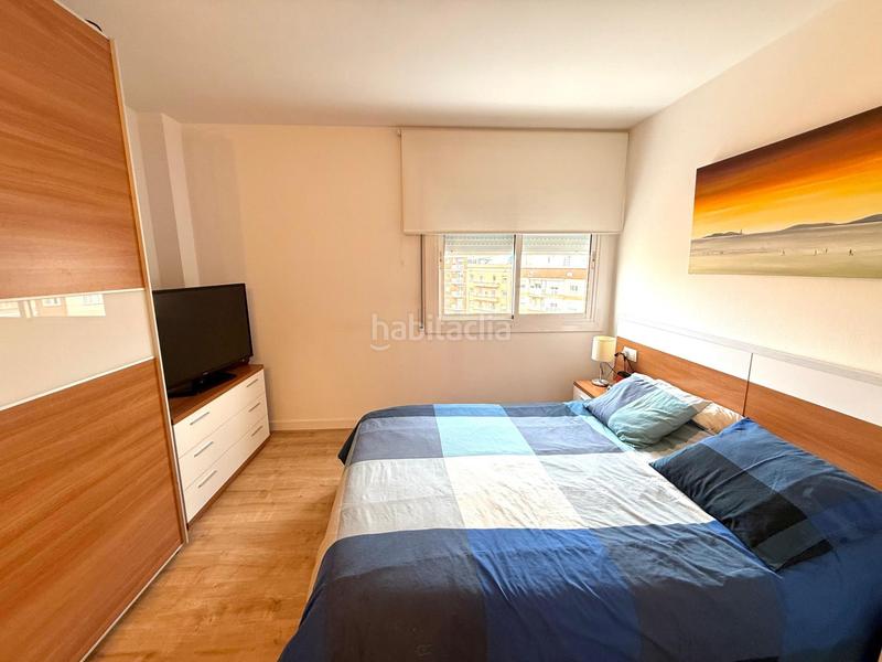 Foto bad09f1c-5e52-49e7-8185-98674a89d71b. Piccolo appartamento con parcheggio in Les Planes Hospitalet de Llobregat (L´)