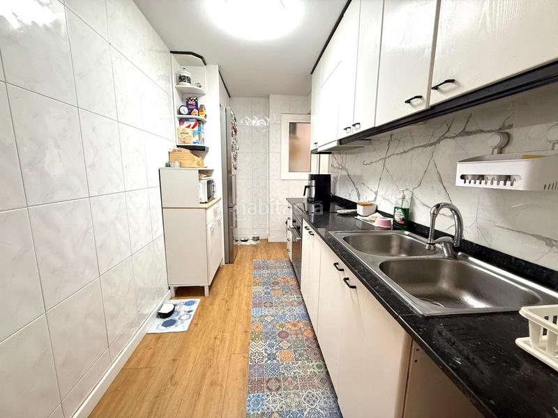 Foto c1cfb510-02b6-4934-b260-16a654725066. Piccolo appartamento con parcheggio in Les Planes Hospitalet de Llobregat (L´)