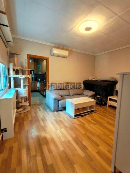 Foto b50a2632-9314-4825-932f-f33492c89de8. Appartamento in Turó de la Peira Barcelona