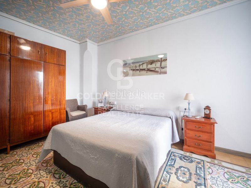 Foto 06d86bb3-b763-4344-8dc8-8bf8a393eeb6. Casa amb aparcament a Oliva pueblo Oliva