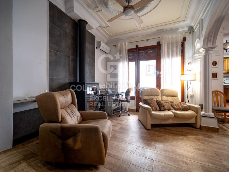 Foto 62e36599-5999-4552-8033-2cff507b380f. Casa amb aparcament a Oliva pueblo Oliva