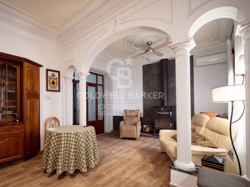 Foto bfcef7fa-2cdd-4a17-a253-58e083052b07. Casa amb aparcament a Oliva pueblo Oliva