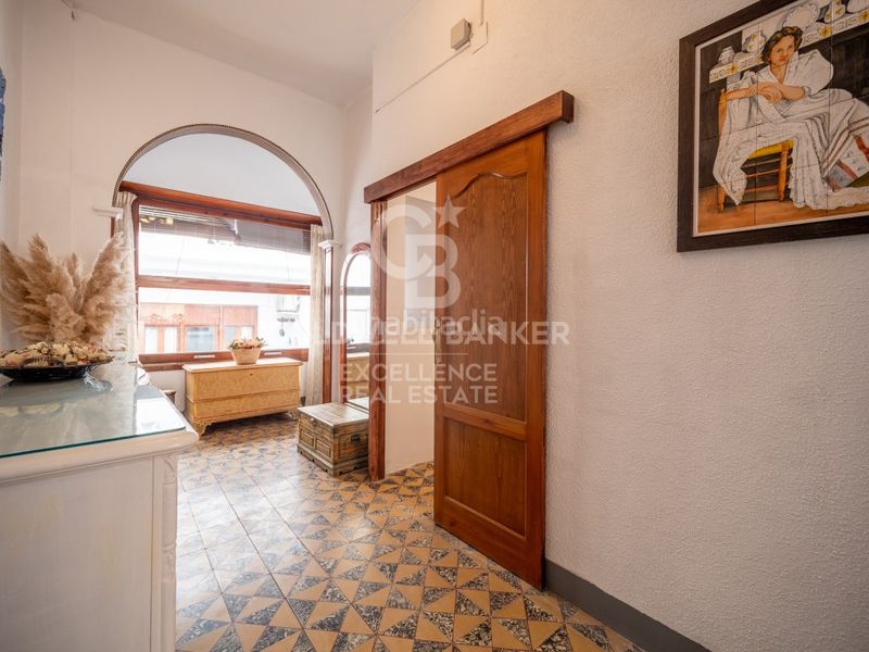 Foto fe71c659-a6c7-46ad-8afb-0f1877da9cd4. Casa amb aparcament a Oliva pueblo Oliva