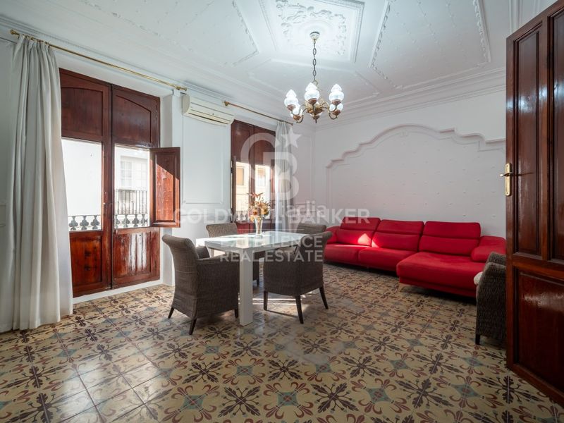 Foto fecde054-9cad-4c9f-8e9f-b01f41269a11. Casa amb aparcament a Oliva pueblo Oliva