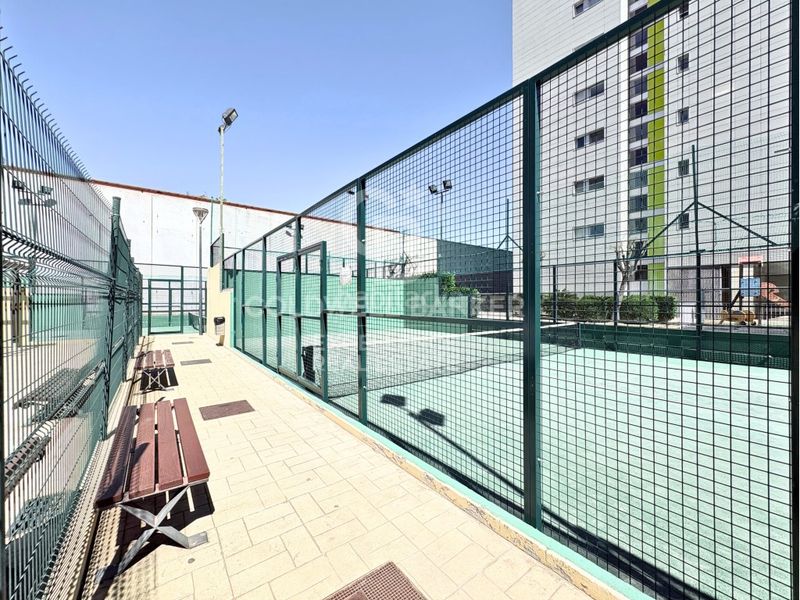 Piso vivienda de diseño en urbanización con terraza, piscina, pádel, garaje en av alfahuir en Valencia - Imagen 35
