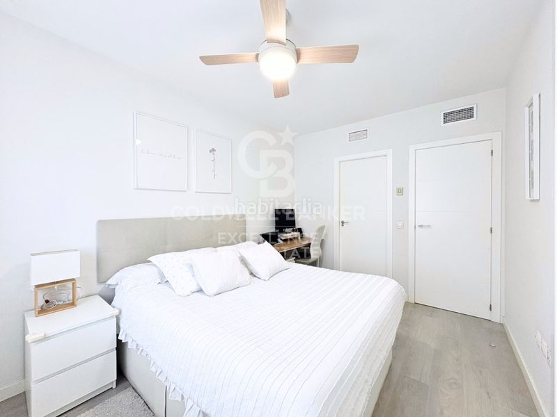 Piso vivienda de diseño en urbanización con terraza, piscina, pádel, garaje en av alfahuir en Valencia - Imagen 23