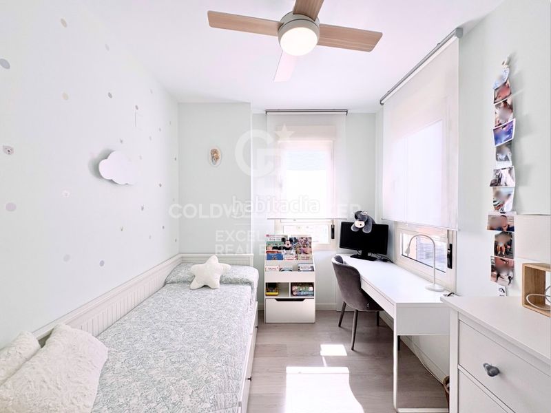 Piso vivienda de diseño en urbanización con terraza, piscina, pádel, garaje en av alfahuir en Valencia - Imagen 27