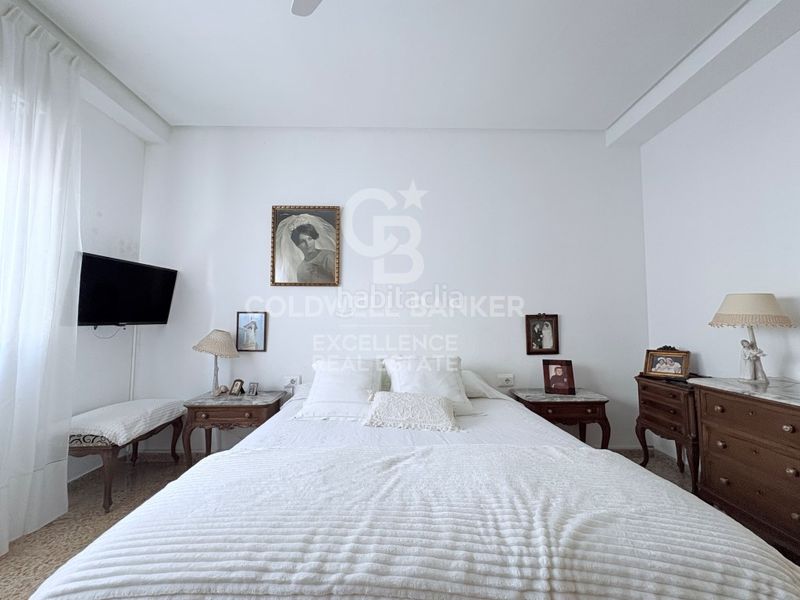 Foto 17956a66-56e6-4497-8585-00bef3a8a790. Edifici a Oliva pueblo Oliva