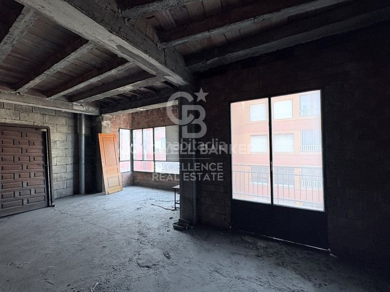 Foto 24d056ce-ae99-4c2c-83a8-0efba741fa40. Edifici a Oliva pueblo Oliva