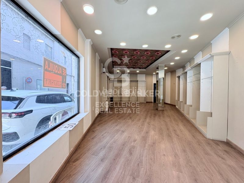 Foto 8be3e2b5-c03b-499c-9eab-eb6c7bdd31e0. Edifici a Oliva pueblo Oliva