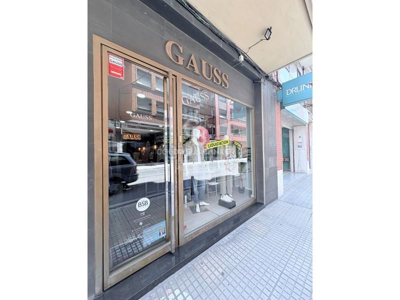 Foto d2a7e8b5-314e-4834-80cd-8f002b5d8287. Edifici a Oliva pueblo Oliva