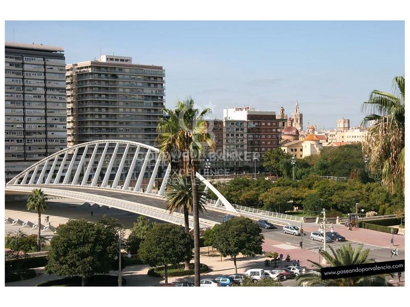Foto 9f855bd0-5820-4bc5-8daa-79d7a2566f6c. Pis a Gran Via Valencia
