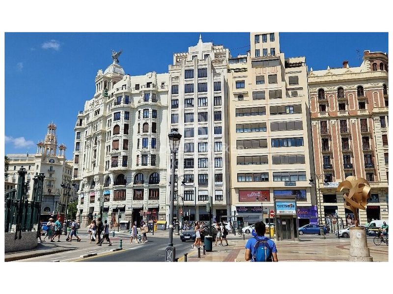 Foto de3bfc43-9d69-4c0a-b80d-63bdd77a3efa. Pis a Gran Via Valencia