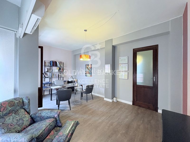 Foto 11bab6a7-5ab2-4338-8cb1-8240df392b21. Pis a Oliva pueblo Oliva