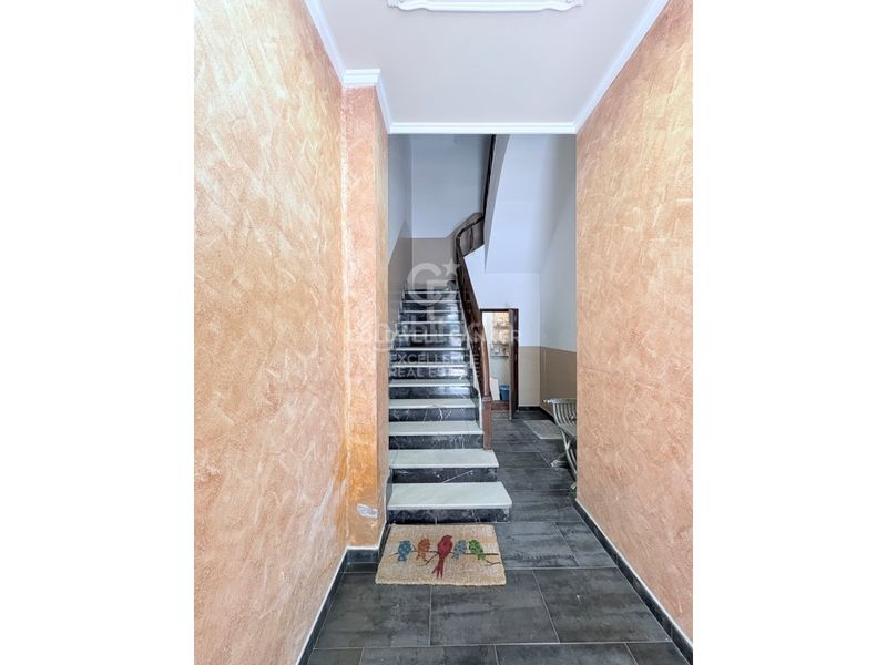 Foto 138762ec-2d54-4d94-847f-a35da41b0268. Pis a Oliva pueblo Oliva