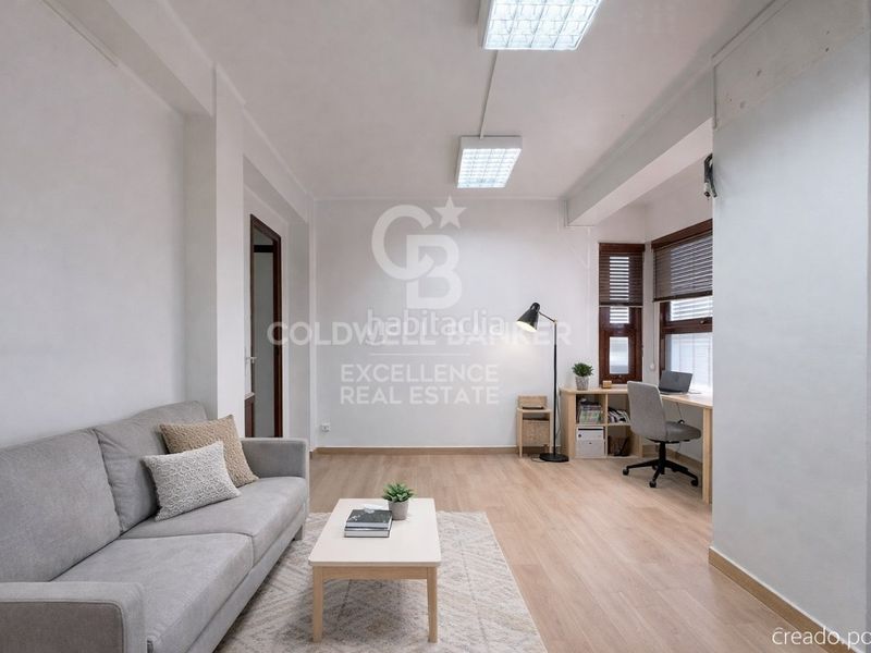 Foto 8c2e39ab-5c7c-4e6b-b1c3-b8788a7a39f1. Pis a Oliva pueblo Oliva