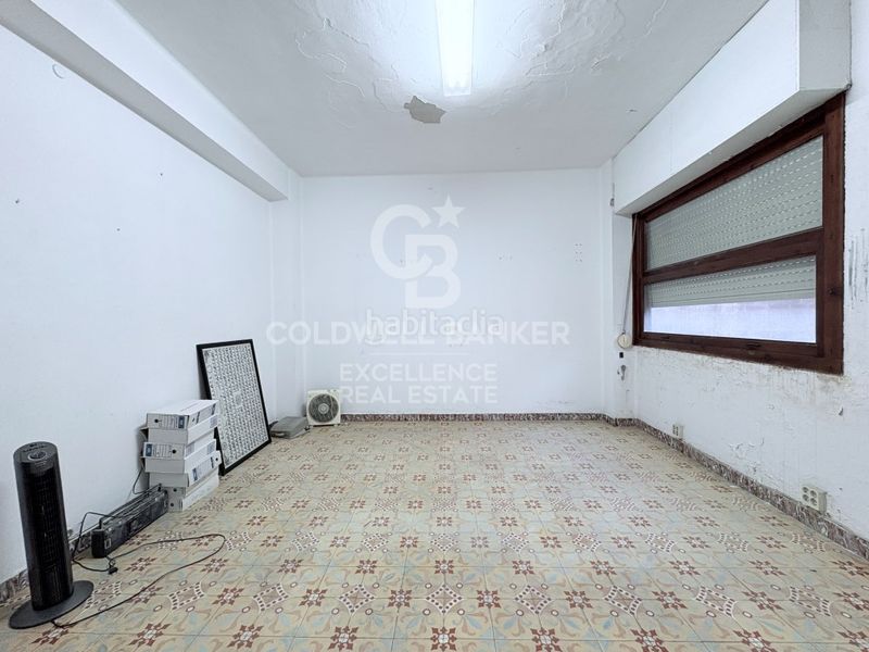 Foto e2d2c3ab-8b91-4853-be51-844195f6a36b. Pis a Oliva pueblo Oliva