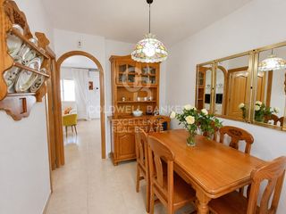 Maison à Santiago de La Ribera. Luminoso chalet adosado con gran patio, terraza y parking en san