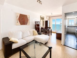 Flat  Calle unio. Amplio piso con terraza, vistas el mar y parking en port saplaya