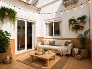 Flat  Calle honorato juan. Piso reformado con terraza, vigas vistas y acabados premium en a