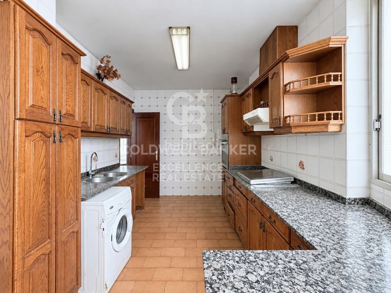 Foto 7b7a5601-cef2-4d83-9171-f71ea2dd74b8. Etagenwohnung mit parking in Arrancapins Valencia