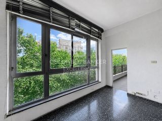 Flat  Gran via ramon y cajal. Piso luminoso con terraza y garaje en gran vía ramón y cajal