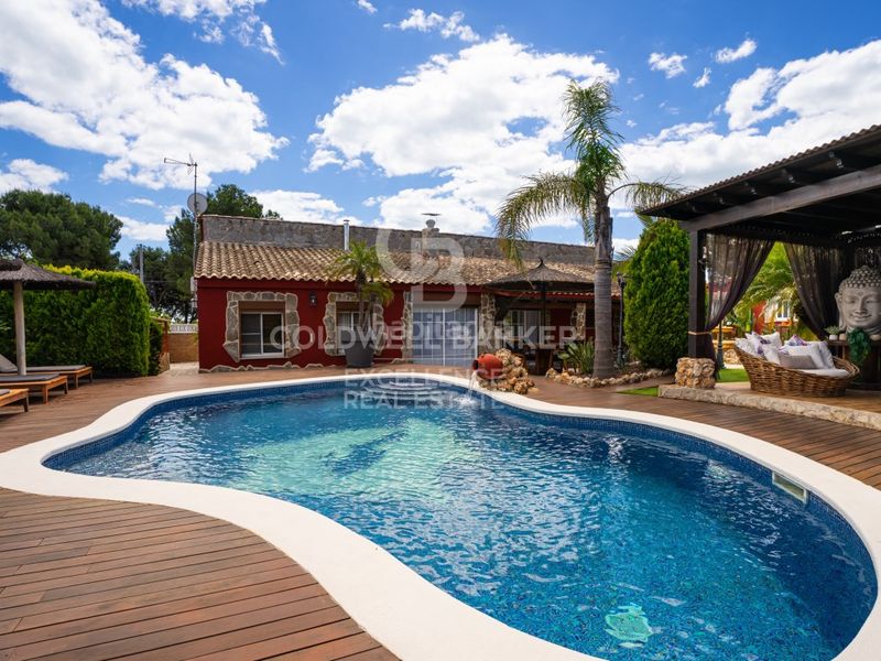 Foto bbdbecca-56a0-41e2-8e16-3b7ccde4de02. Xalet amb aparcament piscina a Alcanar