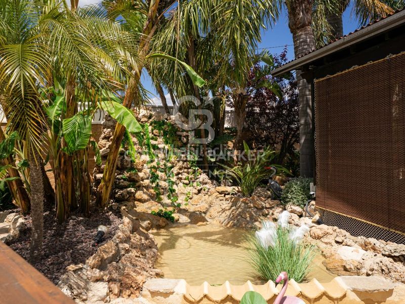 Foto be32de67-d60a-4cd4-84ab-5752a02b8d1a. Xalet amb aparcament piscina a Alcanar