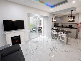 Pis  Calle pedro aleixandre. Moderno piso, luminoso a 50 metros de los jardines del turia y l