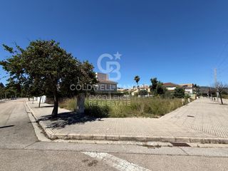 Terreno residenziale  Calle joaquin rodrigo. Solar premium entre la ciudad y playa en gandía construye la cas