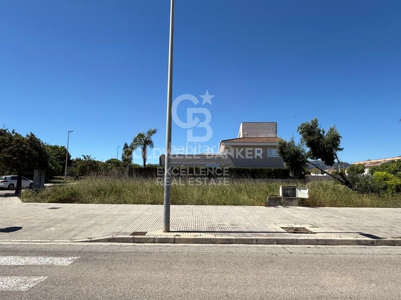 Foto a1206cac-e139-40a6-b52d-1077278c223a. Wohngrundstück in Park Nord - Casona Gandia