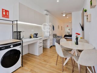Apartament  Avenida pio baroja escriptor. Apartamento moderno con licencia turística en av pio baroja, cam